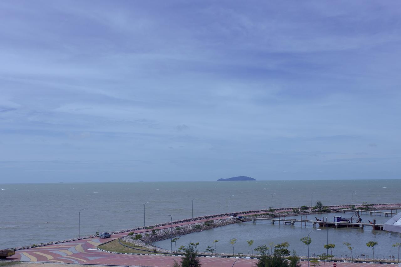 Aloha Hotel Sdn Bhd Pontian Kecil Exteriör bild